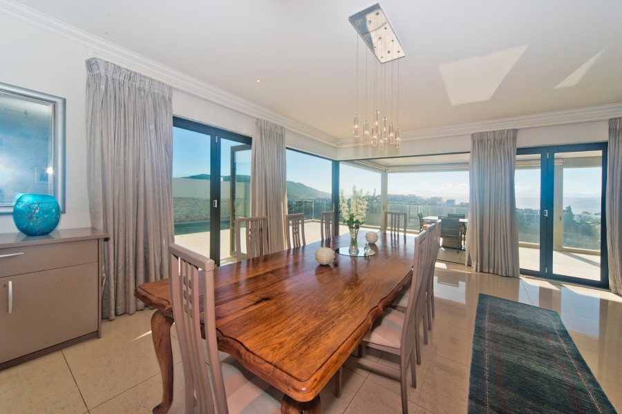 5 Bedroom Property for Sale in The Heads Western Cape